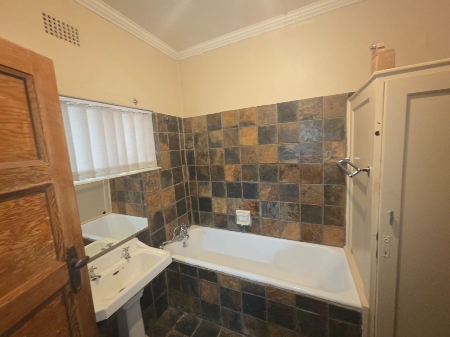 5 Bedroom Property for Sale in Westdene Free State